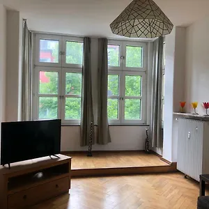 https://apartment-modern-huttenstrasse.dusseldorf-hotel.net